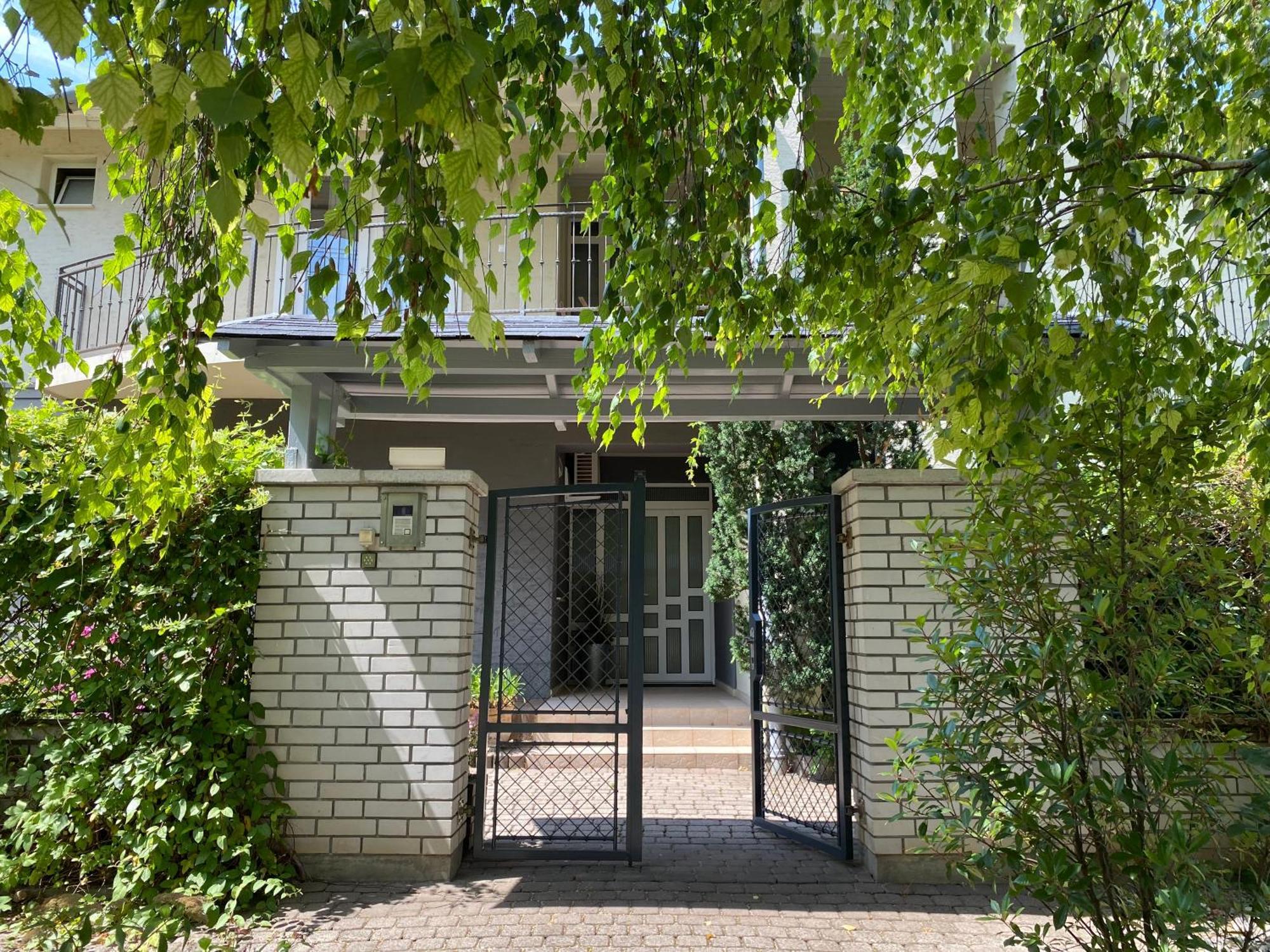 Csenge Villa Siofok Luaran gambar
