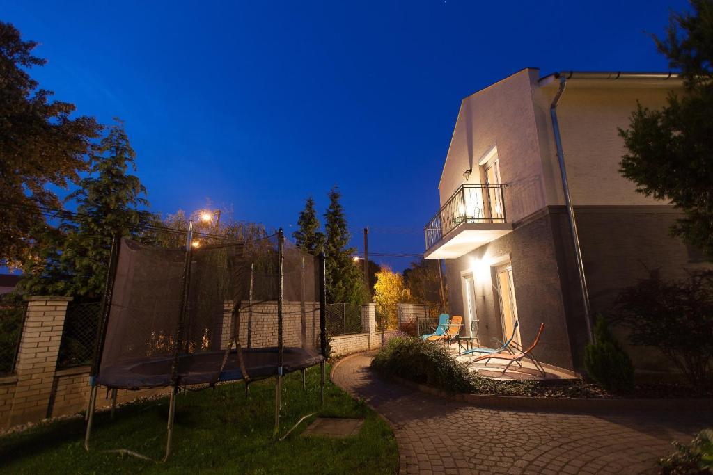Csenge Villa Siofok Luaran gambar